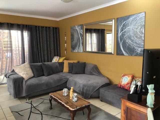 Ferienwohnung 80 On Benade Bloemfontein Exterior foto