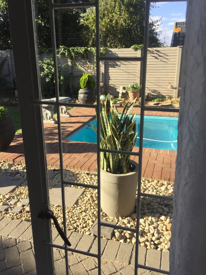 Ferienwohnung 80 On Benade Bloemfontein Exterior foto