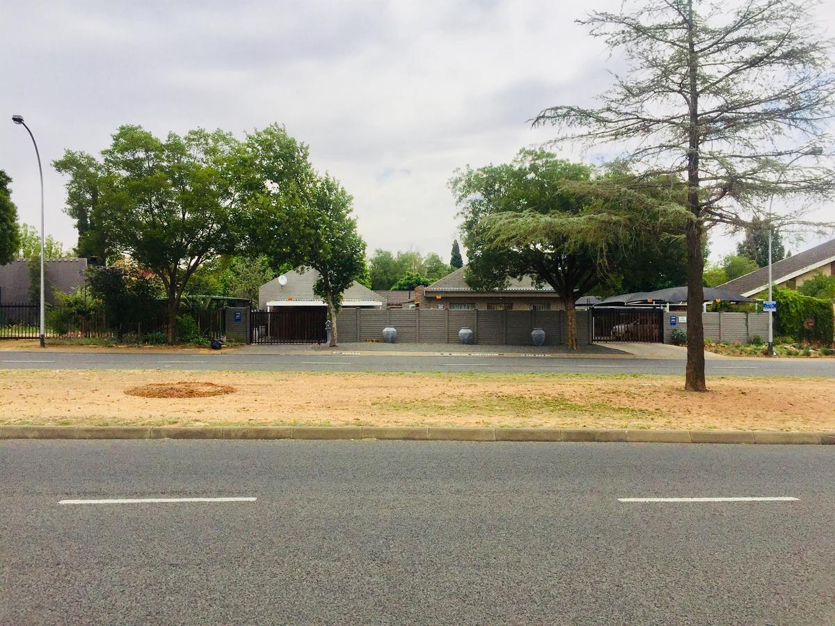 Ferienwohnung 80 On Benade Bloemfontein Exterior foto